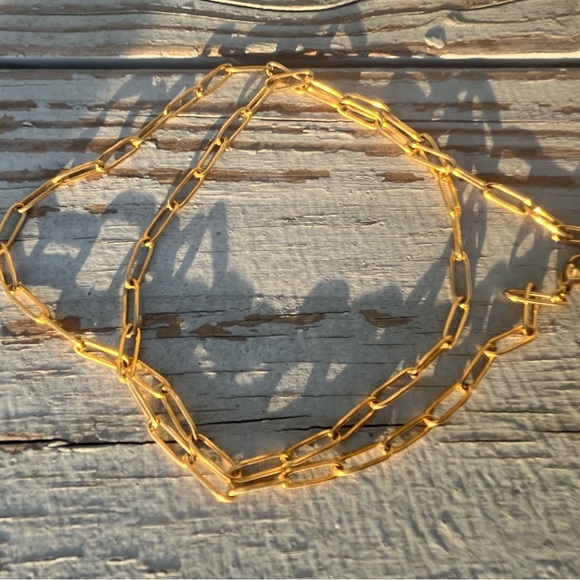 Gold Paperclip Chains Link Cable Chain Necklace Oval Gold 23 4/8" long. - Picture 3 of 11